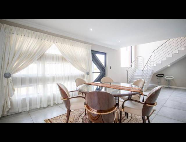 5 BEDROOM HOUSE FOR SALE IN HESTEAPARK